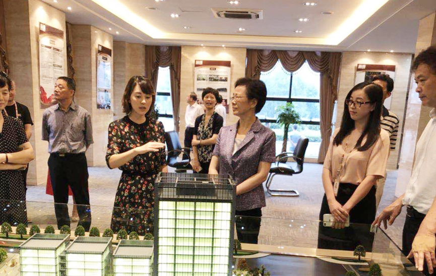 1534914400935636.png 20180819091626_7966.png